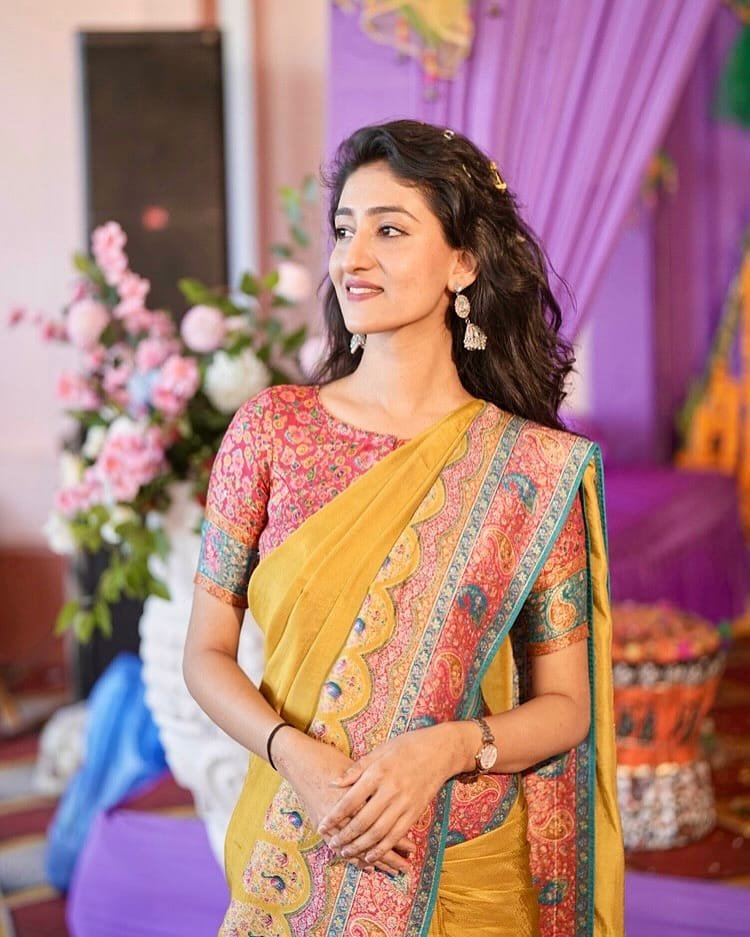 IAS Neha Bayadwal (Images form IG - @nehabyadwal)